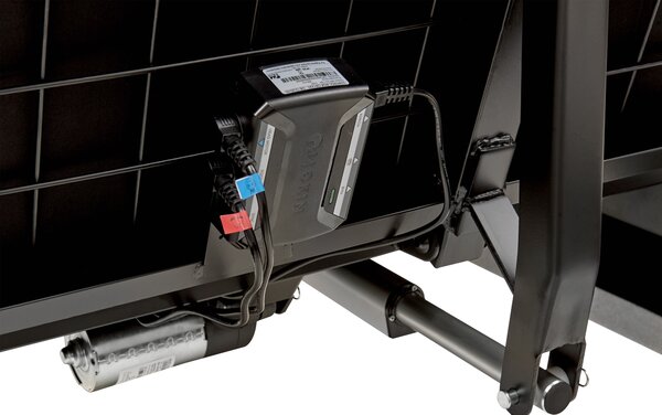 Čalúnená polohovateľná posteľ svetlobéžová 90 x 200 cm elektrické nastavenie s diaľkovým ovládaním čalúnený rám postele s čelom
