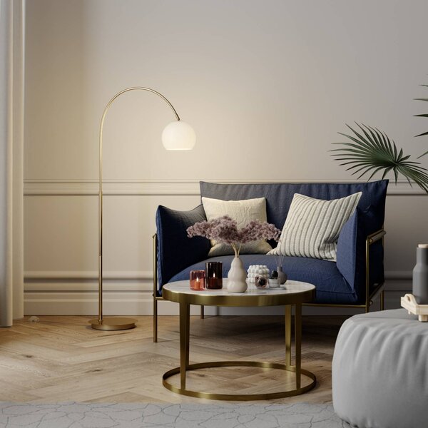 Lindby Oblúková lampa Cynthia, mosadzová farba, sklo, 140 cm, E27, Mosadz / zlato, Obývacia izba / jedáleň, Sklo, Moderný, Stolová lampa