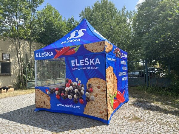 TENTino SET - Nožnicový párty stan 3x3 m EXTRA HIGH ROOF s jednostrannou potlačou Plachtovina (nůžk.stany s potiskem): polyester 300 g/m2, Typ konštrukcie: BIG HEXAGON S VYŠŠÍ ŠPICÍ, POTLAČ - strecha + bočnice: střecha + 4x boční strana