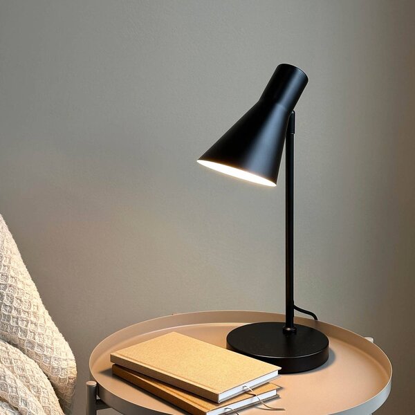 Dyberg Larsen Stolná lampa DL12, čierna, výška 44,5 cm, kov, Čierna, Obývacia izba / jedáleň, kov, Dizajn, Stojacie svietidlo
