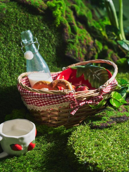Sinsay - Piknikový kôš - červená