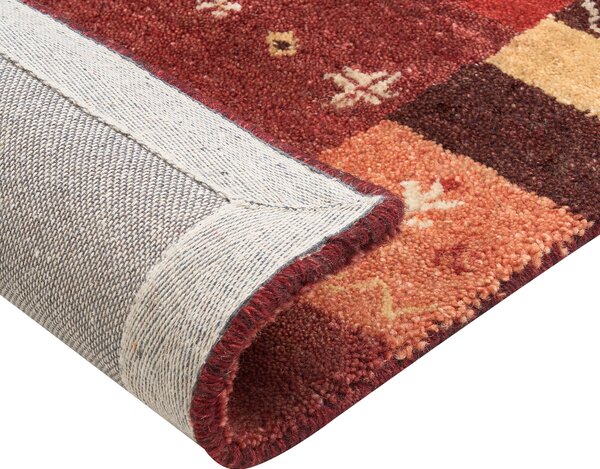 Koberec gabbeh červený vlna 80 x 150 cm geometrický vzor ručne všívaný tradičný rustikálny štýl obývačka spálňa