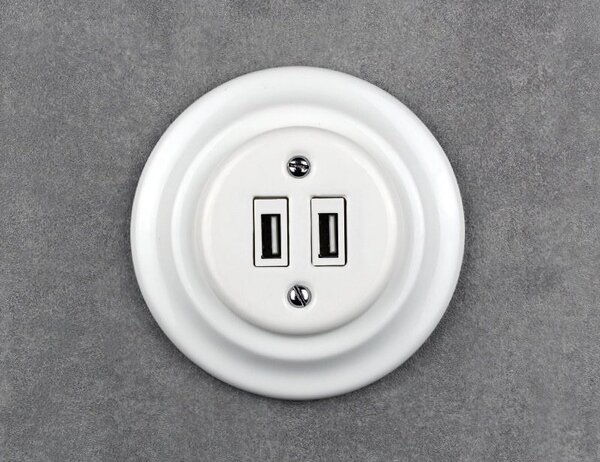 Elhard Okrúhla keramická zásuvka USB, biela KV2032W