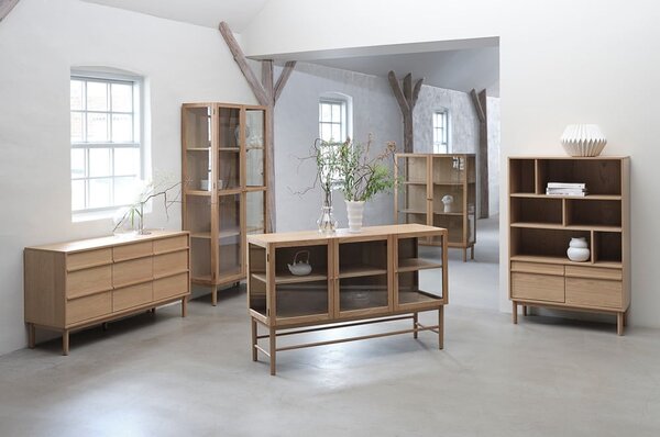 Nízka komoda v dekore duba v prírodnej farbe 75x140 cm Ponza – Unique Furniture