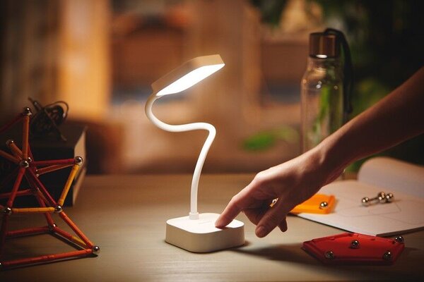 Philips 8719514443815 Rock stolná dotyková lampička LED 5W/90lm 5000K USB prenosná biela
