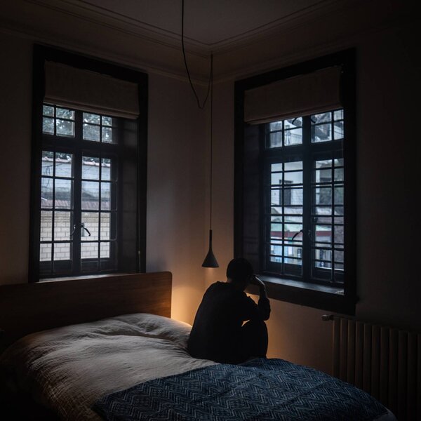 Foscarini Aplomb Mini závesná lampa z betónu, sivá, Hliník / sivá / zinok, Kuchyňa, Betón, Dizajn, Závesné svietidlo