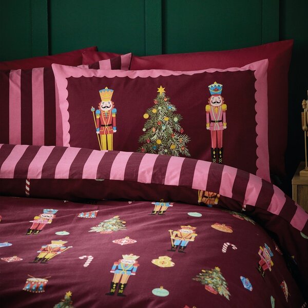 Ružové/fialové obliečky na jednolôžko 135x200 cm Nutcracker Stripe – Catherine Lansfield