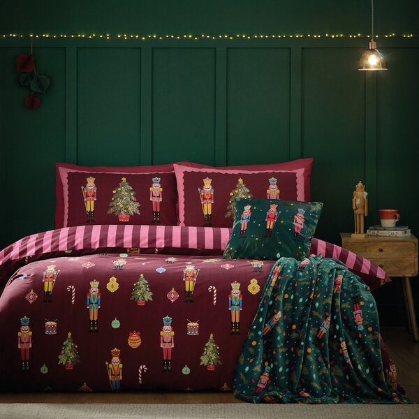 Ružové/fialové obliečky na jednolôžko 135x200 cm Nutcracker Stripe – Catherine Lansfield