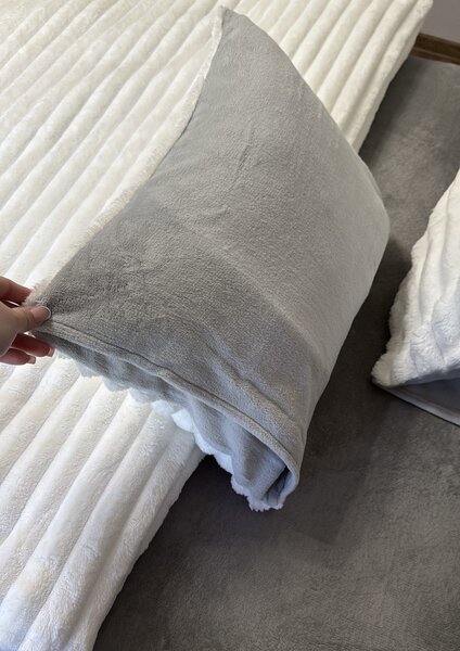 Sendia Textil TAMIA mikroplyšové obojstranné obliečky biele