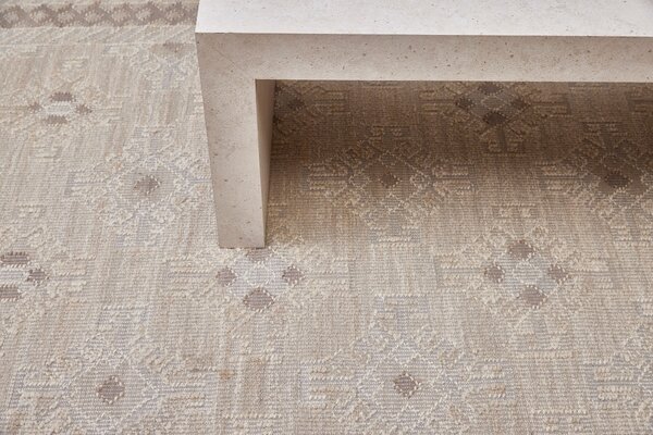 Diamond Carpets India , Ručne viazaný kusový koberec Anantara DESP P71 White Mix, 80x150, béžová, obývacia izba