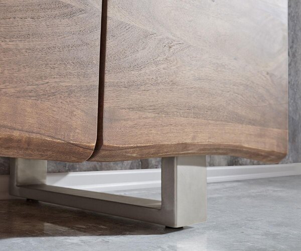DELIFE Komoda Live-Edge 147 cm akácia hnedá 3 dvierka 3 zásuvky