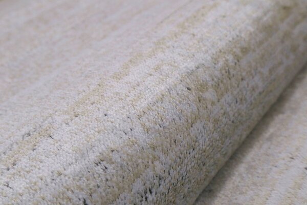 Devos Caby (DC Carpets) , TRHÁK: Kusový koberec Isphahan 84585 Cream/Sand, 67x110, béžová, obývacia izba