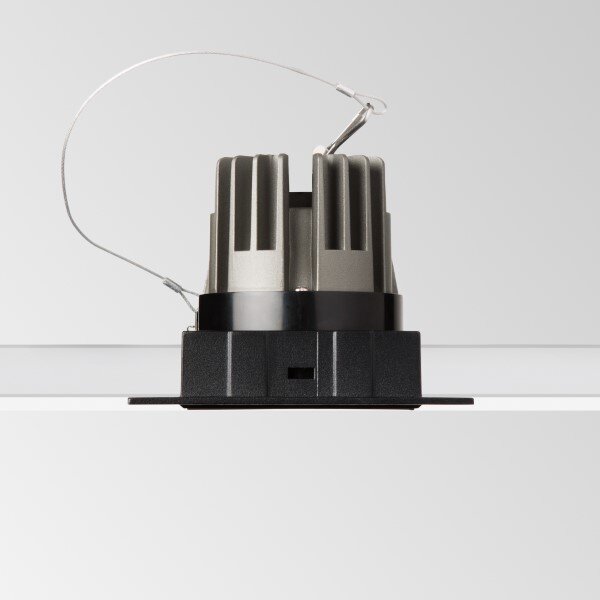 Ideal Lux 319674 GAME TRIMLESS SQUARE zápustné svietidlo LED 100x100mm 11W 1100/820lm 3000K IP40 čierna