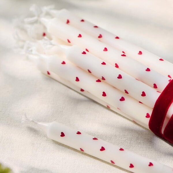 Sviečka Red Hearts 20 cm