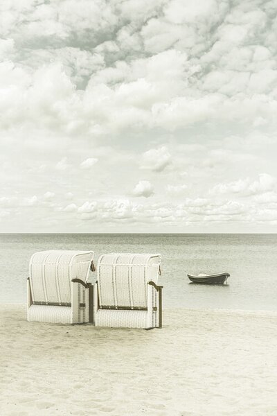 Umelecká fotografie Idyllic Baltic Sea with typical beach chairs | Vintage, Melanie Viola, (26.7 x 40 cm)