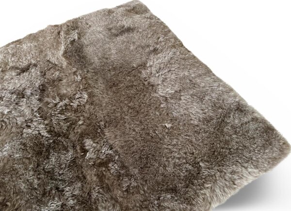 Kožený koberec z ovčej kože - strihaný chlp - taupe - 2K - rovný