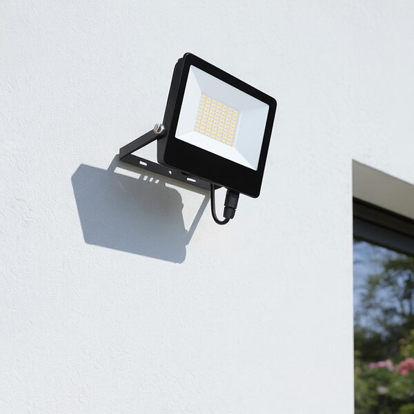 SOLIGHT LED reflektor TOP 50W, max. 6500lm, 3CCT, voliteľný výkon 100/60%, IP65