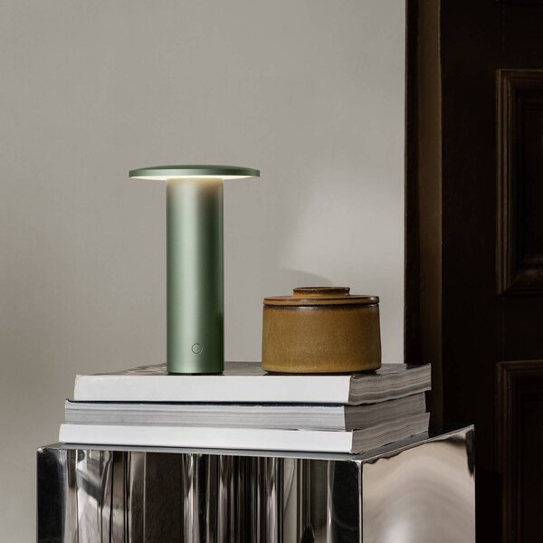 Fritz Hansen stolová LED lampa Solae, zelená, hliník, IP44, Zelená, Obývacia izba / jedáleň, Hliník, Moderný, Stojacie svietidlo
