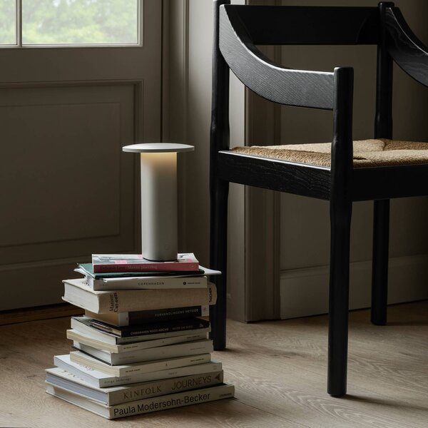 Fritz Hansen stolová LED lampa Solae, sivá, hliník, IP44, Hliník / sivá / zinok, Obývacia izba / jedáleň, Hliník, Moderný, Stojacie svietidlo