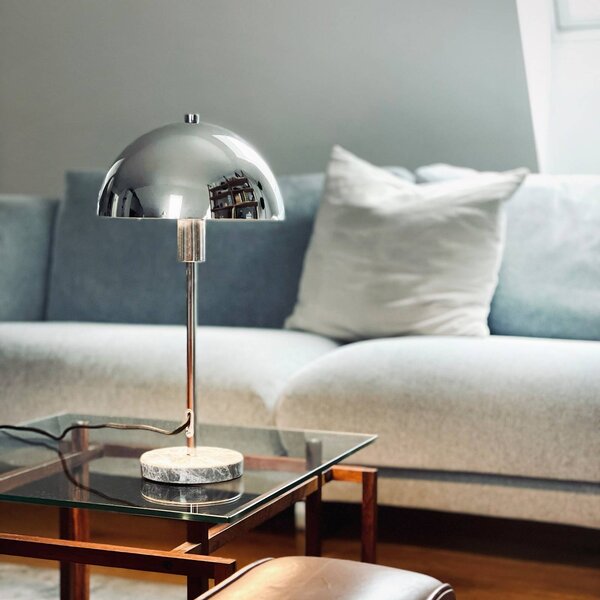 Dyberg Larsen Stolová lampa Stockholm, výška 41 cm Kov/mramor, Chrómová / strieborná, Obývacia izba / jedáleň, Kameň, Dizajn, Stojacie svietidlo