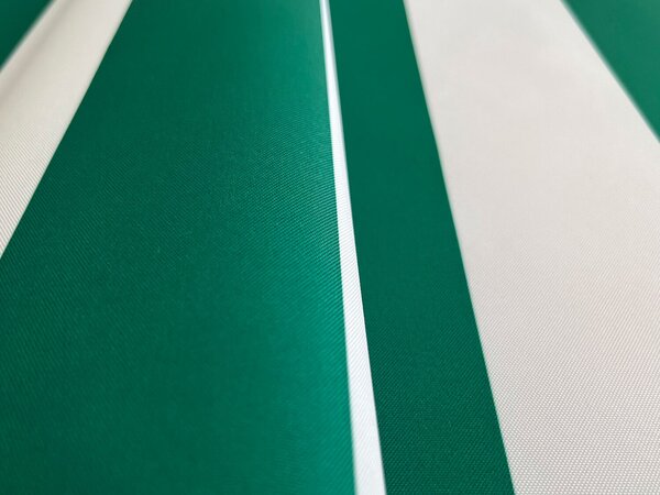 Nepremokavá látka, farba zelené prúžky, metráž 160 cm