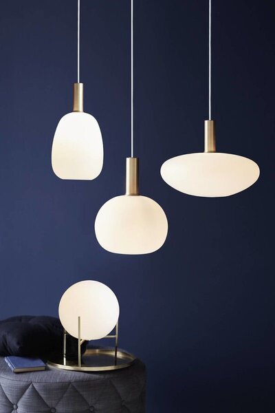 Závesný luster z opálového skla Alton pre žiarovku E27 ø25cm – LED lustre a svietidlá > Lustre