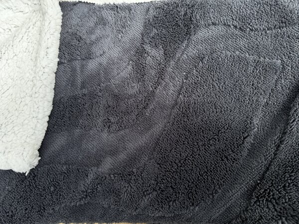 HOUSEWIFE Barančeková deka ROYAL- GREY Rozmer: 150x200cm