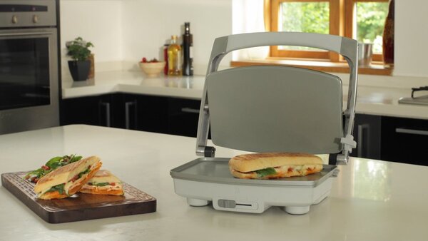 Sendvičovač Breville (VST071X)