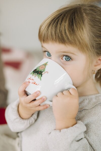 Porcelánový hrnček Šťastné a Veselé s mačkou 350 ml