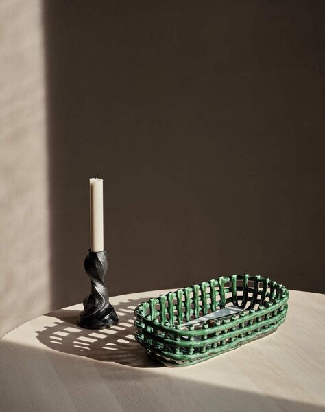 Ferm Living Svietnik Gale Small, blackened aluminium