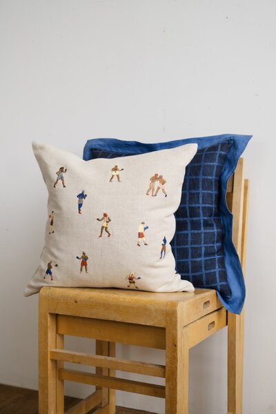 Vyšívaný poťah na vankúš Boxers 48 × 48 cm
