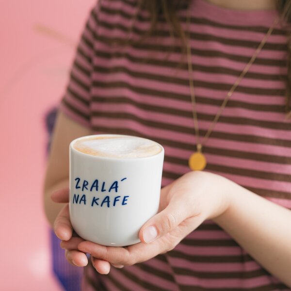 Porcelánový hrnček Zralá na kafe 270 ml