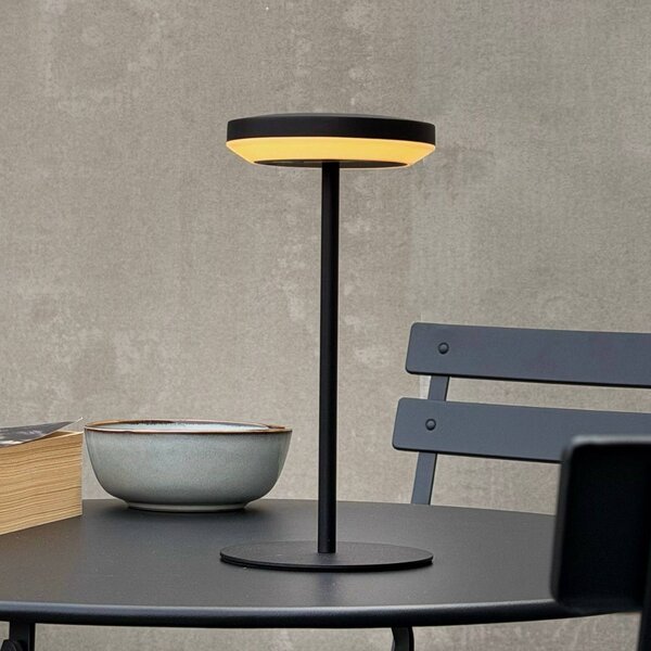Solárna stolová LED lampa Dyberg Larsen Otera s osvětlením, čierna, 25 cm,, Čierna, Hliník, Moderný, Stojacie svietidlo