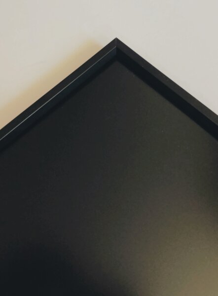 Čierna tabuľa na magnetky PREMIUM v hliníkovom čiernom ráme 60x40 cm