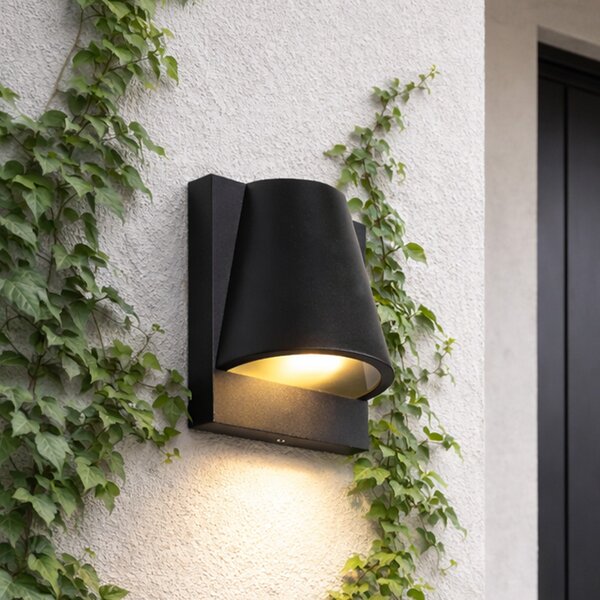 Priemyselná vonkajšia nástenná lampa čierna IP44 - Femke