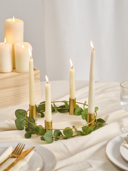 Sinsay - Dekoratívny svietnik s kovovým rámom a rastlinnými akcentmi - zlatá