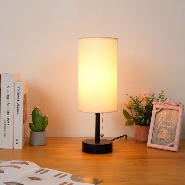 Brilagi - Stolná lampa so USB portom TABLON 1xE27/25W/230V čierna/krémová