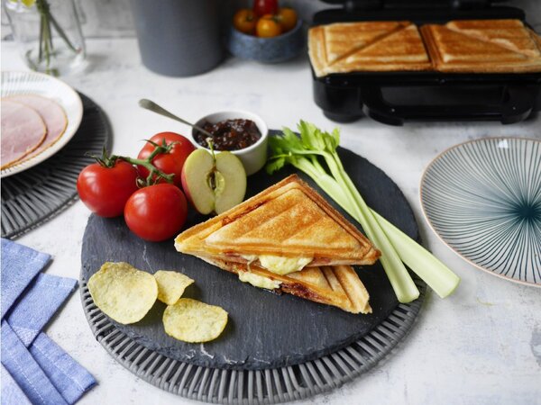 Sendvičovač Breville Ultimate (VST082X)