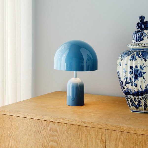 Tom Dixon Akumulátorová stolová lampa BELL PORTABLE, svetlo modrá 28 cm IP44, Modrá, Obývacia izba / jedáleň, Plast, Dizajn, Stojacie svietidlo