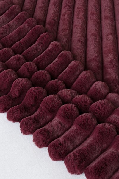 Deka Fluffy vínová Jednobarevná deka 130/180
