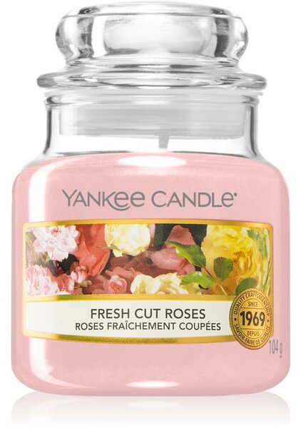 Yankee Candle Fresh Cut Roses vonná sviečka Classic malá 104 g