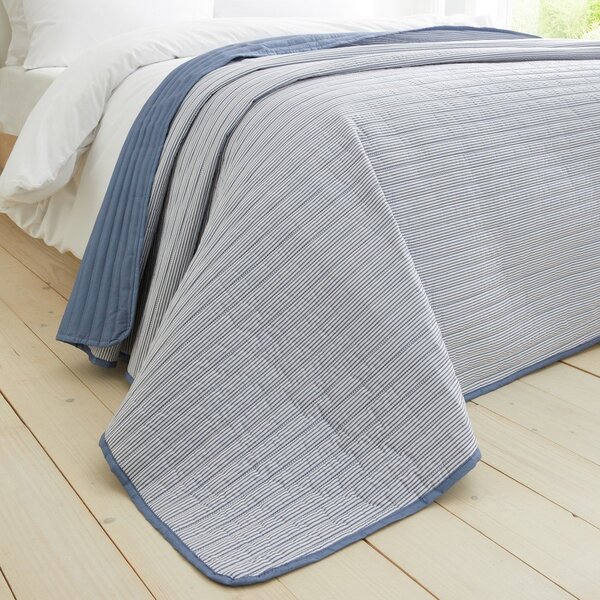 Modrý prešívaný pléd 220x230 cm Stripe – Catherine Lansfield