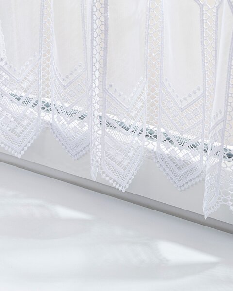 Vitrážková záclonka s gipiúrou Chevron výška 30 cm na metre