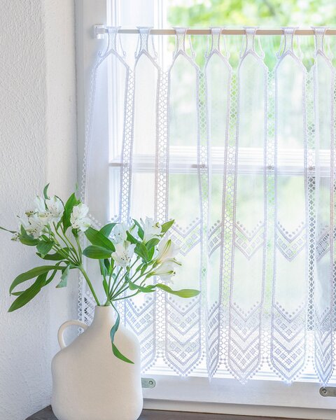 Vitrážková záclonka s gipiúrou Chevron výška 60 cm na metre