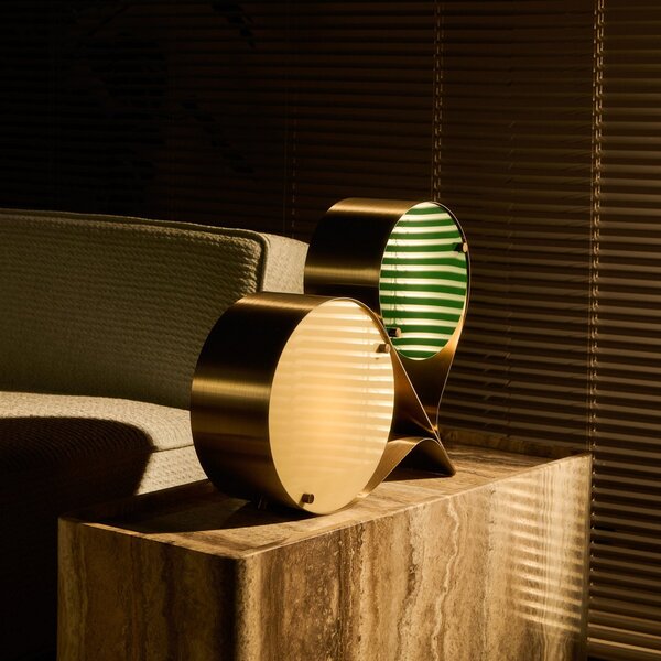 Stolové Lampa GUBI, Coppia, Biela, Obývacia izba, Plast, Moderný