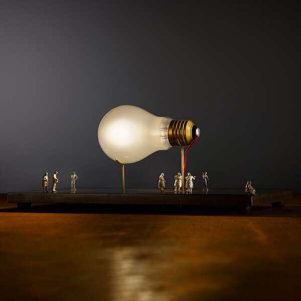 Stolové Lampa Ingo Maurer, I Ricchi Poveri Monument, stmievateľné, Čierna, Obývacia izba, Kov, Dizajnový