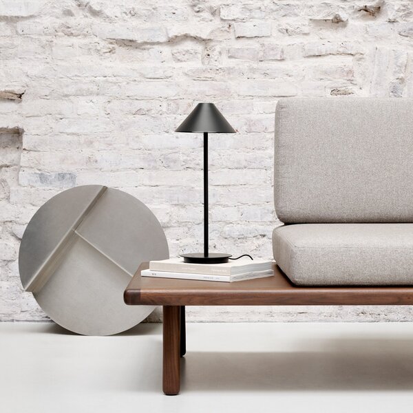 Stolové Lampa Louis Poulsen, Keglen, stmievateľné, Čierna, Obývacia izba, Kov, Dizajnový