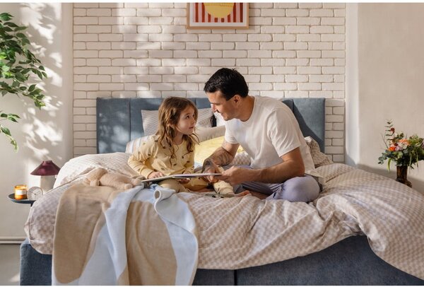 Modrá čalúnená dvojlôžková posteľ s úložným priestorom s roštom 160x200 cm Thessa Bold Line – Selection