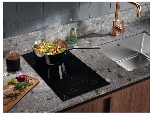 Electrolux LIT30230C - Indukčná varná doska