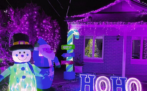 Vonkajší LED vianočný záves - fialový, 40m, 1500 LED, 8 programov, priehľadný kábel